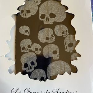 French goth stockings with skulls
